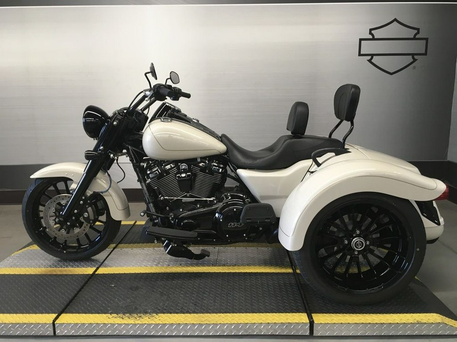 2023 Harley-Davidson® FLRT - Freewheeler®