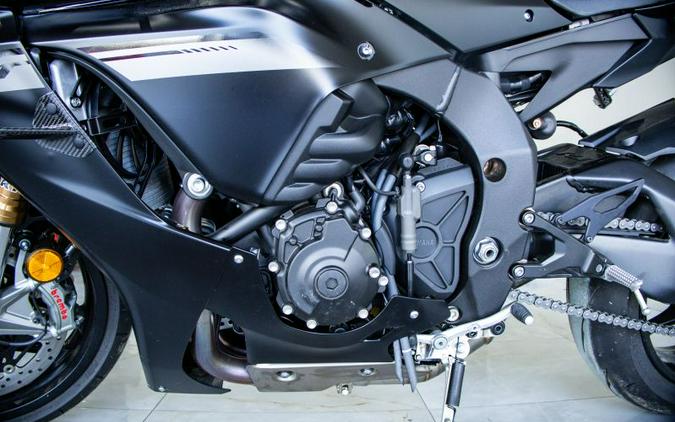 2025 Yamaha YZF-R1