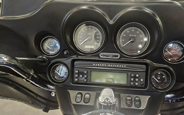 2009 Harley-Davidson Touring FLHTCU - Ultra Classic Electra Glide