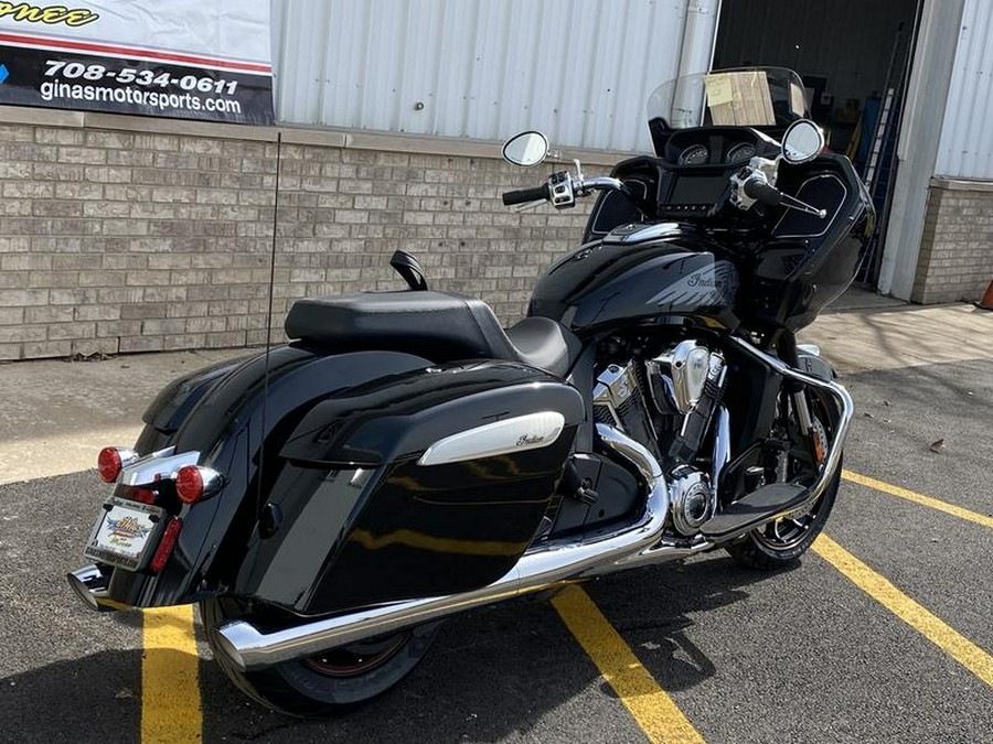 2023 Indian Motorcycle® Challenger® Limited Black Metallic