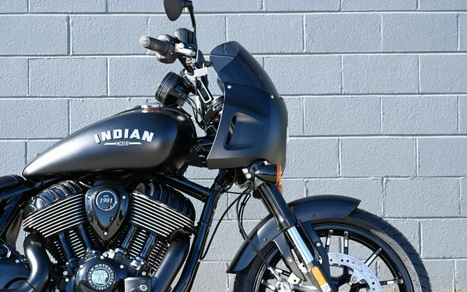 2024 Indian Motorcycle® Sport Chief Black Smoke