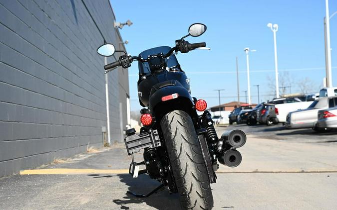 2024 Indian Motorcycle® Sport Chief Black Smoke