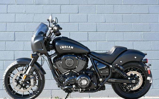 2024 Indian Motorcycle® Sport Chief Black Smoke