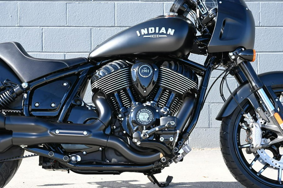 2024 Indian Motorcycle® Sport Chief Black Smoke