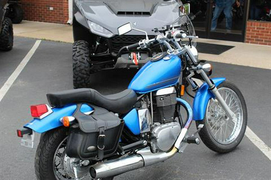 2016 Suzuki Boulevard S40