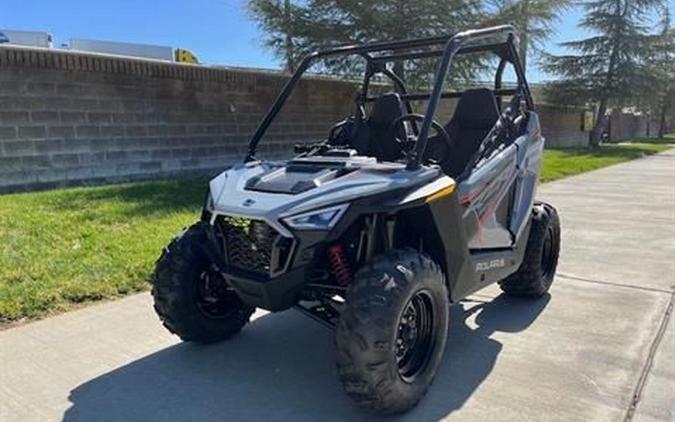 2024 Polaris RZR 200 EFI