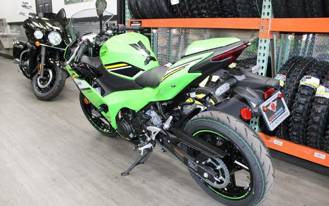 2025 Kawasaki Ninja 500 KRT Edition SE ABS