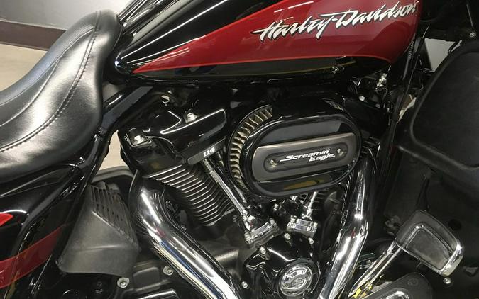 2017 Harley-Davidson® FLHXSE - CVO™ Street Glide®