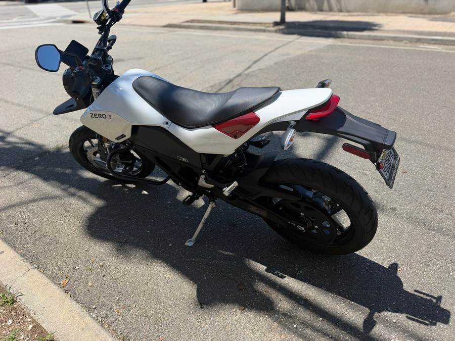2024 Zero Motorcycles FXE
