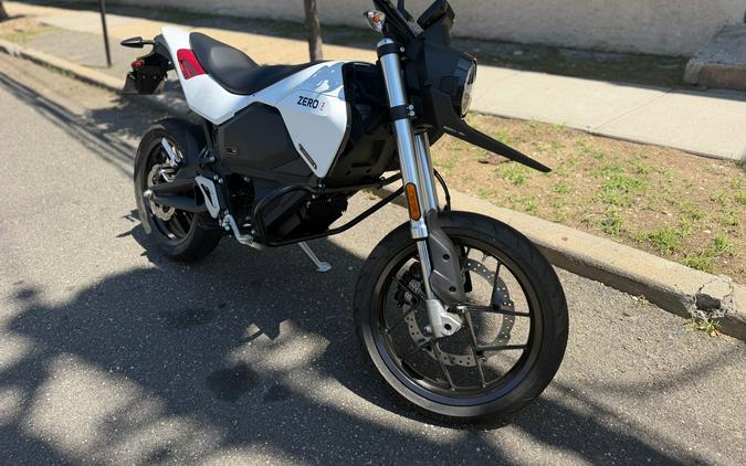 2024 Zero Motorcycles FXE