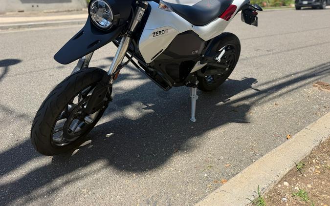 2024 Zero Motorcycles FXE