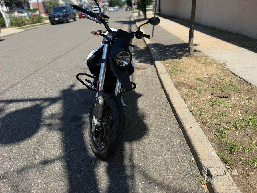 2024 Zero Motorcycles FXE