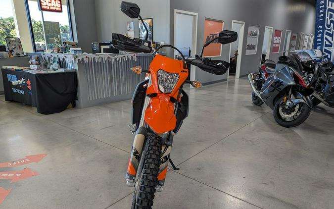 2024 KTM 690 Enduro R