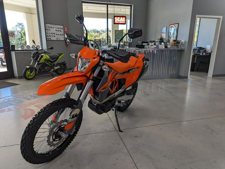 2024 KTM 690 Enduro R