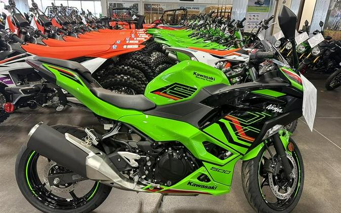 2024 Kawasaki Ninja 500 Review [14 Fast Facts]