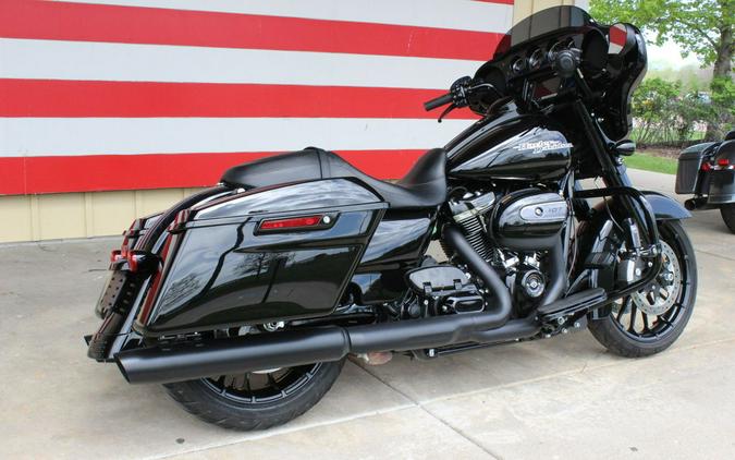 2024 Harley-Davidson® FLHX - Street Glide®