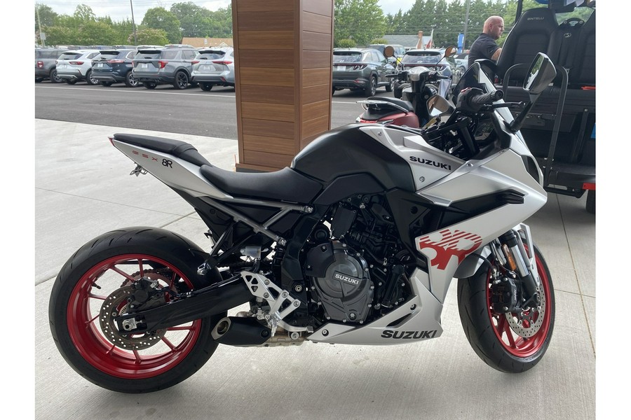 2024 Suzuki GSX S 8R