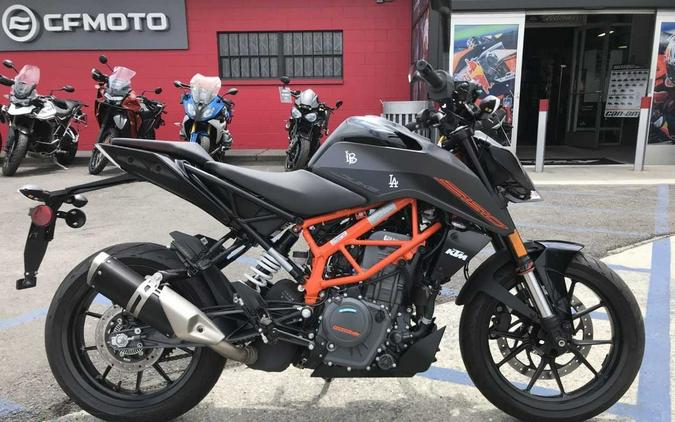 2023 KTM Duke 390