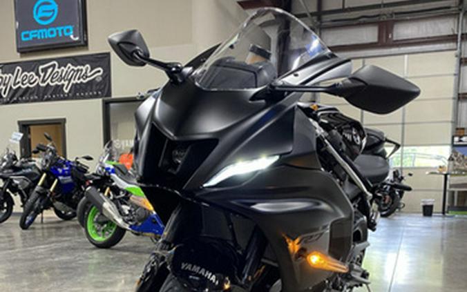 2025 Yamaha YZF R7