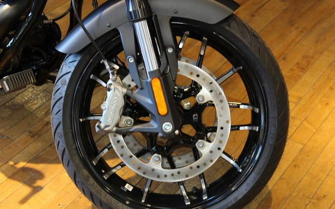 2026 Indian Motorcycle® Sport Chief Black Smoke