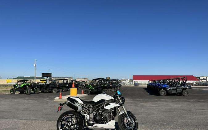 2019 Triumph Speed Triple S Crystal White