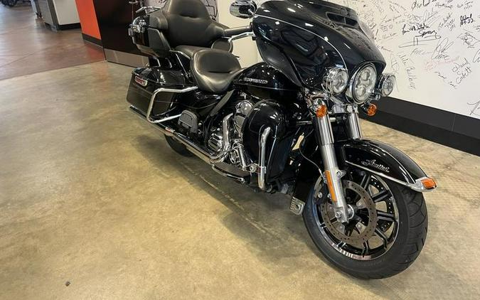 2015 Harley-Davidson® FLHTK - Ultra Limited