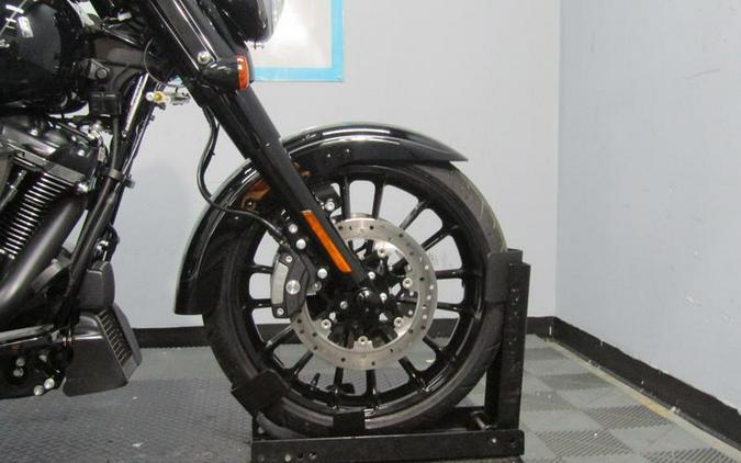 2023 Harley-Davidson® FLRT - Freewheeler®