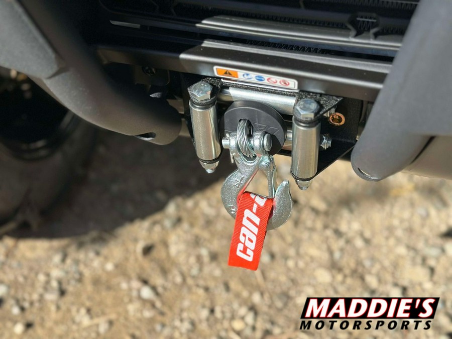 2026 Can-Am Outlander XT 700