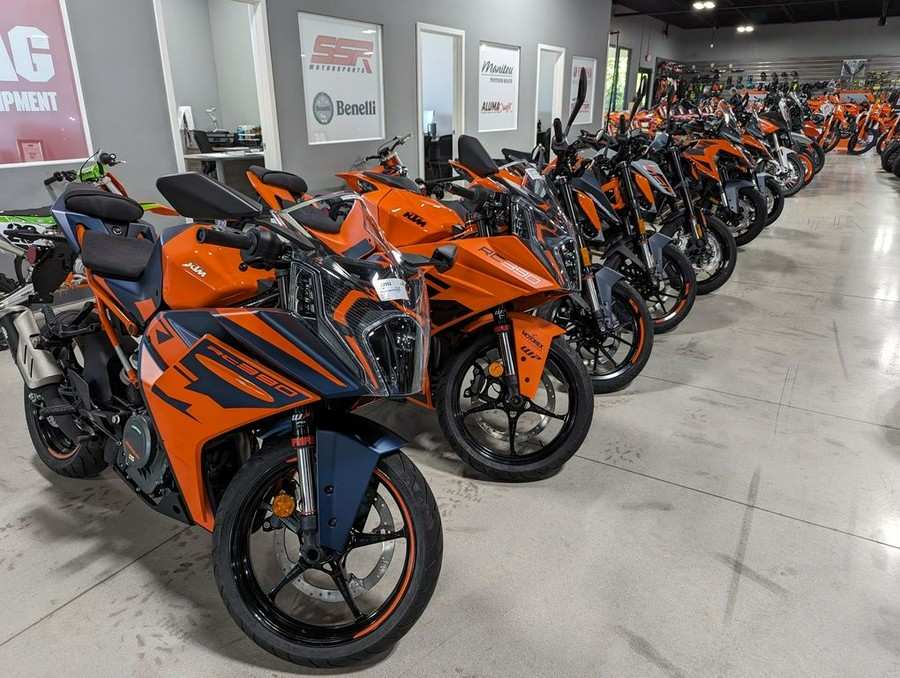 2024 KTM 690 SMC R