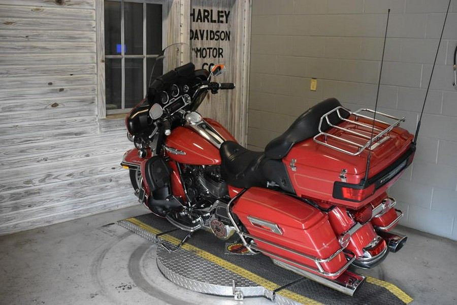 2011 Harley-Davidson® FLHTCU - Ultra Classic® Electra Glide®