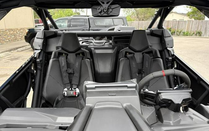 2026 Can-Am® Maverick X3 X ds Turbo RR Triple Black_4.5 in