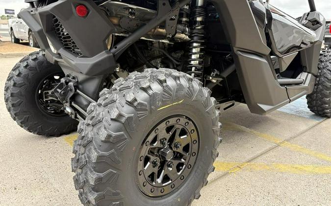 2026 Can-Am® Maverick X3 X ds Turbo RR Triple Black_4.5 in