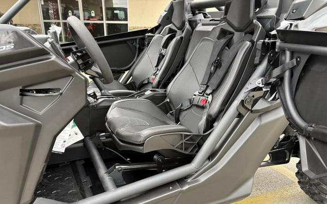 2026 Can-Am® Maverick X3 X ds Turbo RR Triple Black_4.5 in