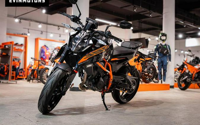 2026 KTM 390 DUKE