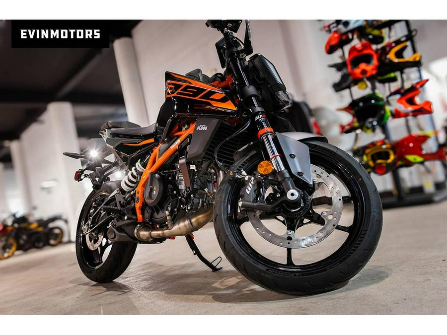 2026 KTM 390 DUKE