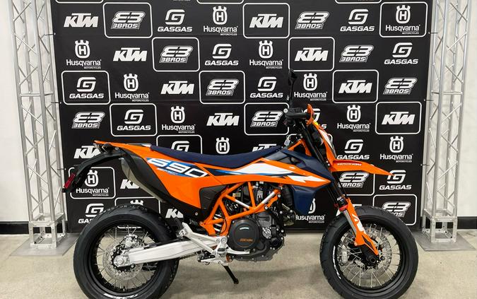 2023 KTM 690 SMC R