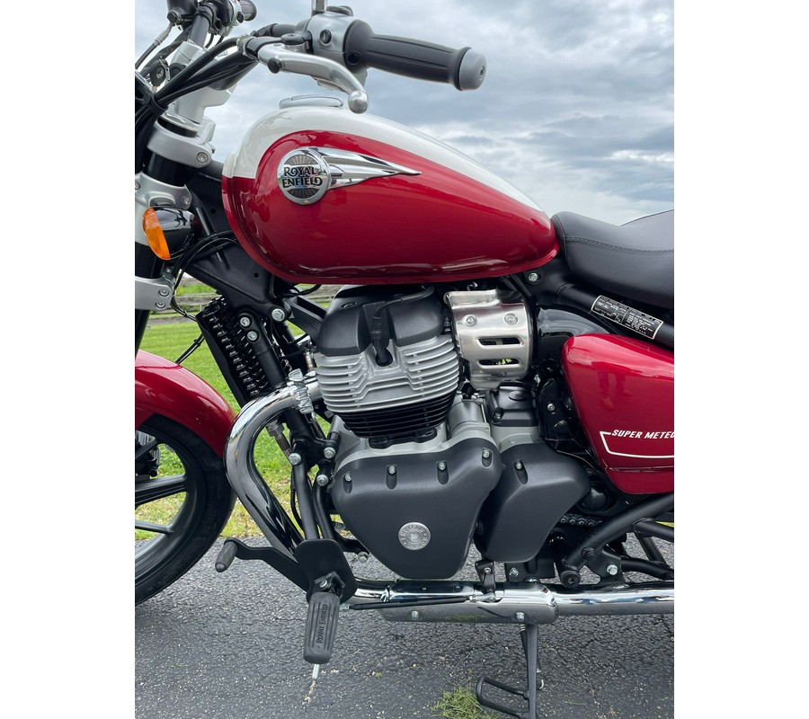 2024 Royal Enfield SUPER METEOR 650 - CELESTIAL RED