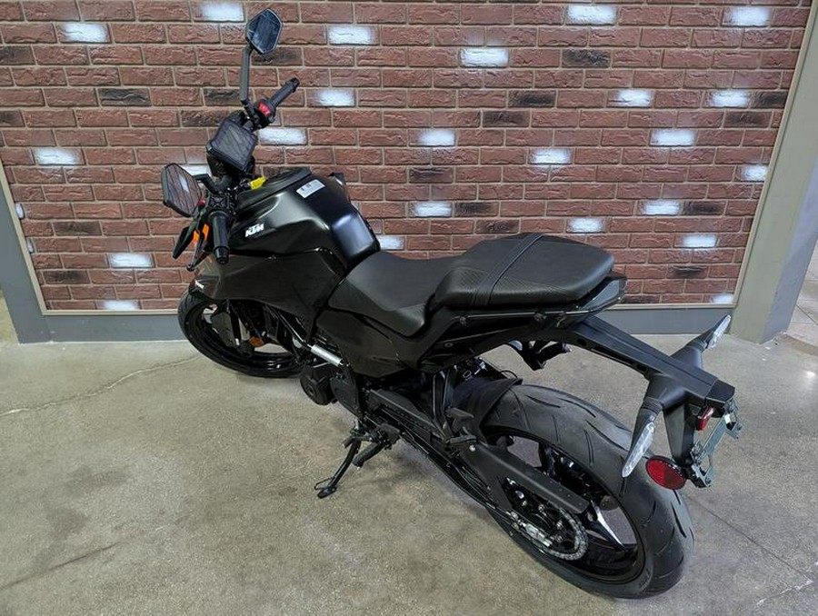 2026 KTM 250 Duke
