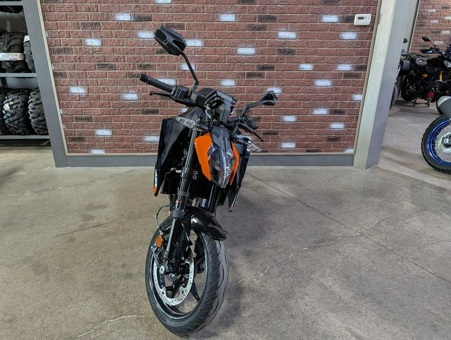 2026 KTM 250 Duke