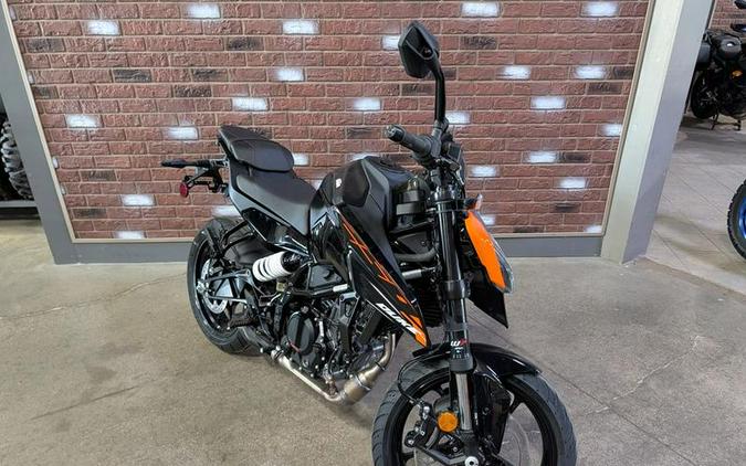 2026 KTM 250 Duke