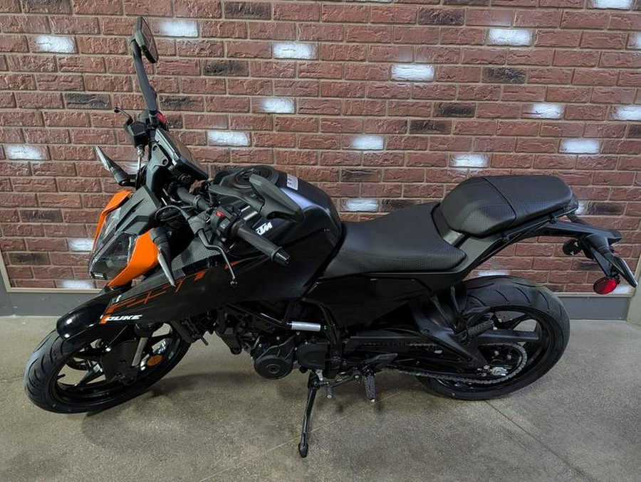 2026 KTM 250 Duke