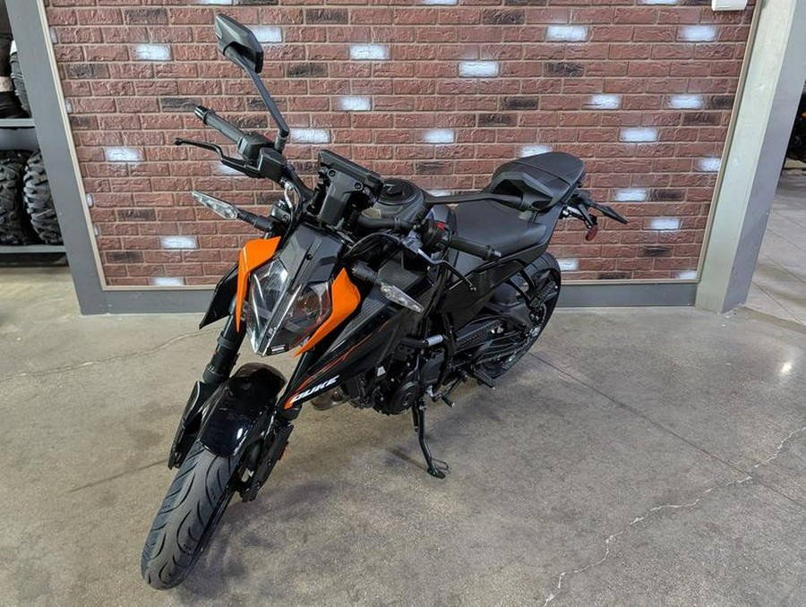 2026 KTM 250 Duke