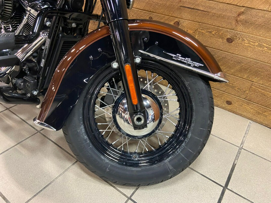 2019 Harley-Davidson® Heritage Classic 114 Rawhide/Vivid Black FLHCS