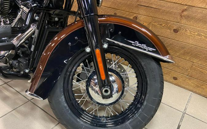 2019 Harley-Davidson® Heritage Classic 114 Rawhide/Vivid Black FLHCS