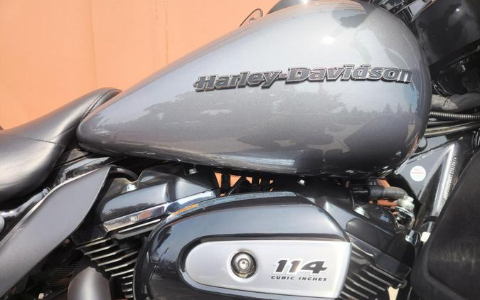 Harley-Davidson® Ultra Limited Gauntlet Gray Metallic/Vivid Black