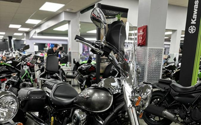 2026 Kawasaki Vulcan 900 Classic LT