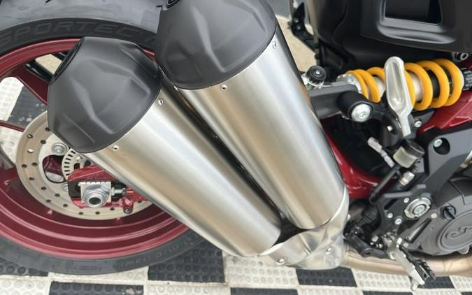 2024 Indian Motorcycle® FTR R Carbon Carbon Fiber