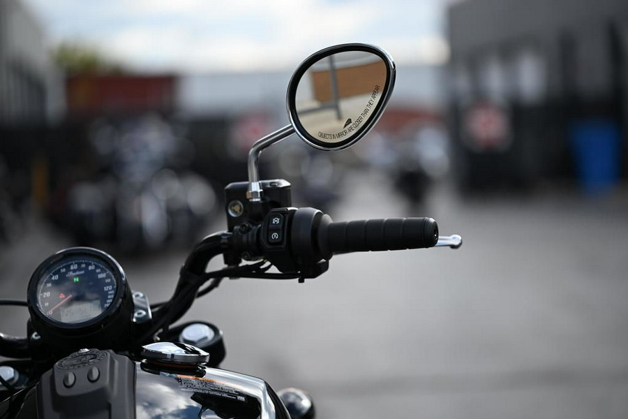 2025 Indian Motorcycle® Scout® Sixty Bobber Black Metallic