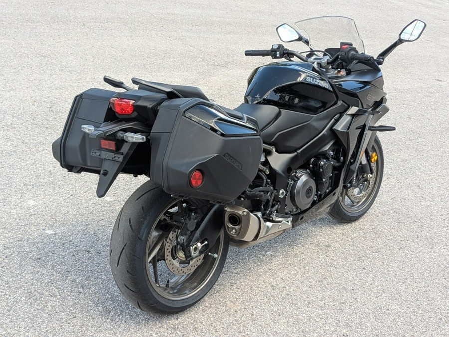 2024 Suzuki GSX-S1000GT+