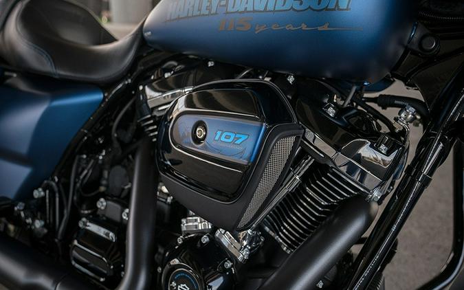 2018 Harley-Davidson CVO™ Street Glide®